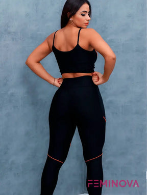 Conjunto Fitness com Detalhes e Top Ajustável