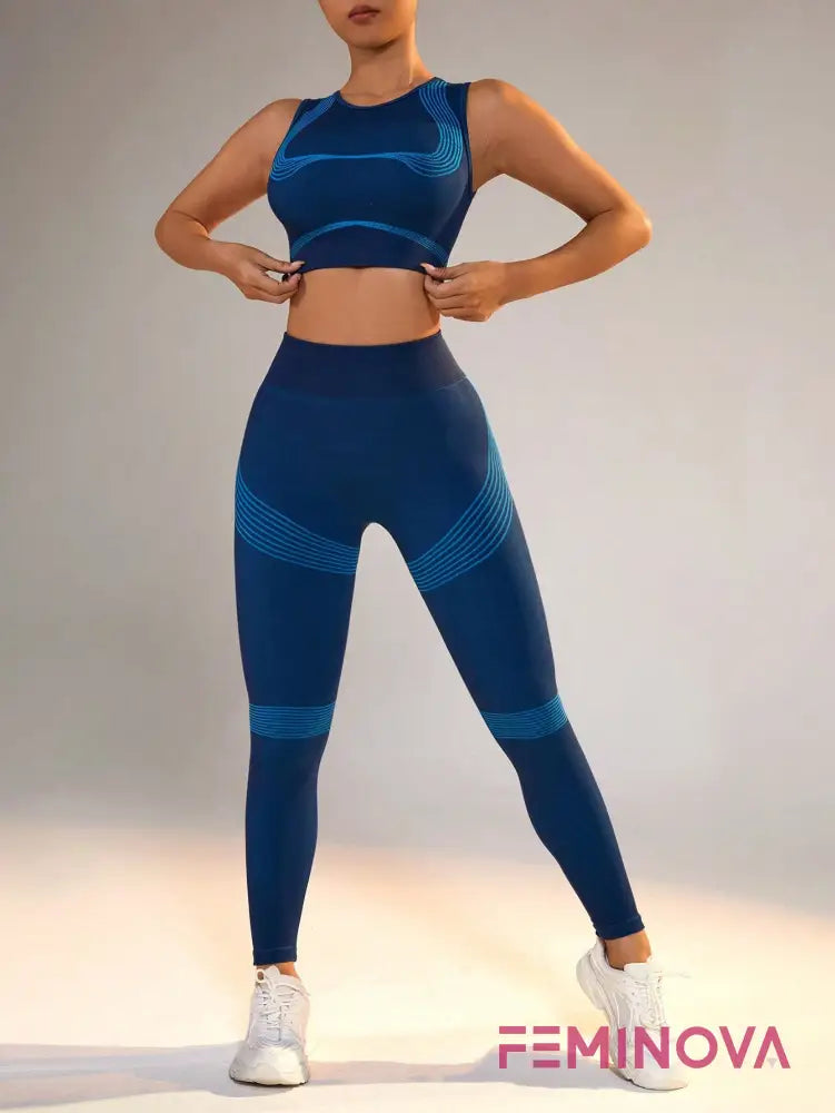 Conjunto Fitness com Detalhes em Contorno e Cós Alto Modelador P