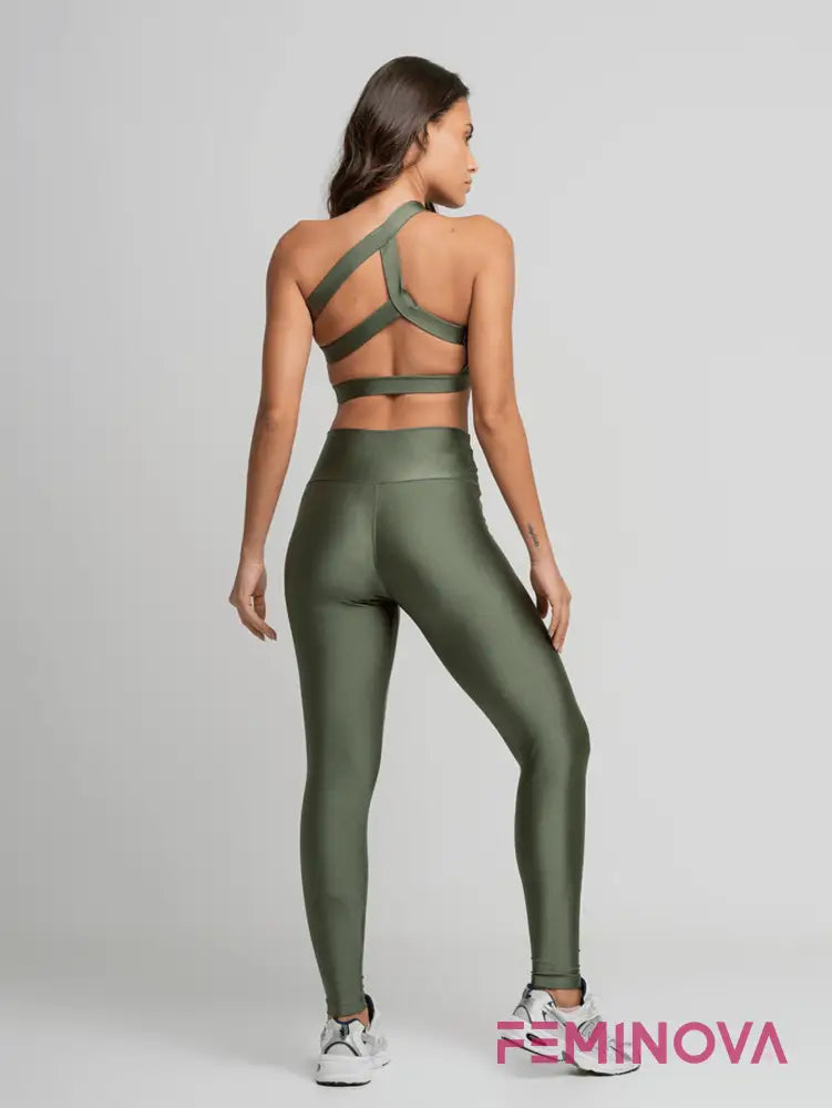 Conjunto Fitness com Top de Alças Cruzadas Verde / P