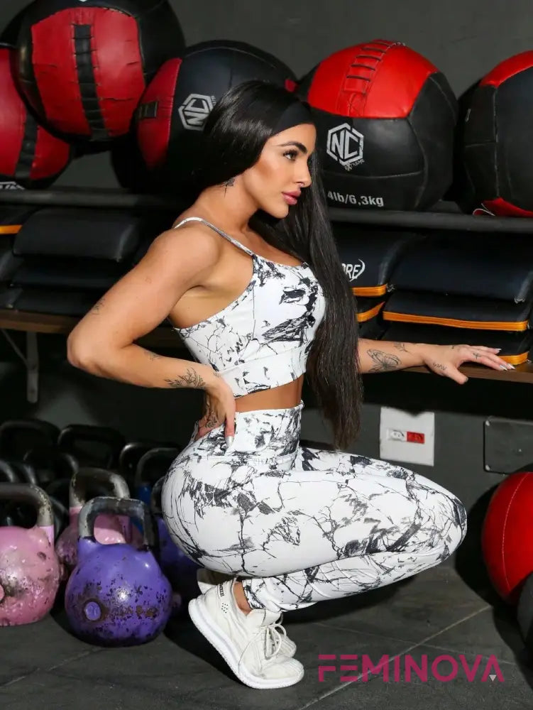 Conjunto Fitness Estampado com Cós Alto e Modelagem Ajustada Branco / P