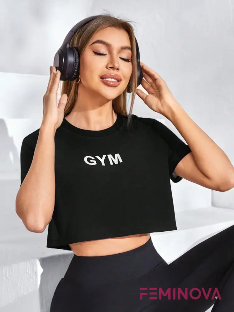 Cropped Fitness com Estampa e Modelagem Confortável