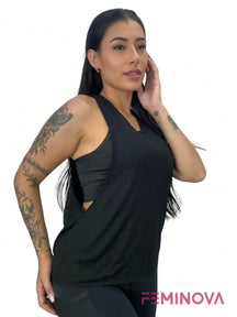 Regata Fitness Dry com Recorte Lateral Preto / M