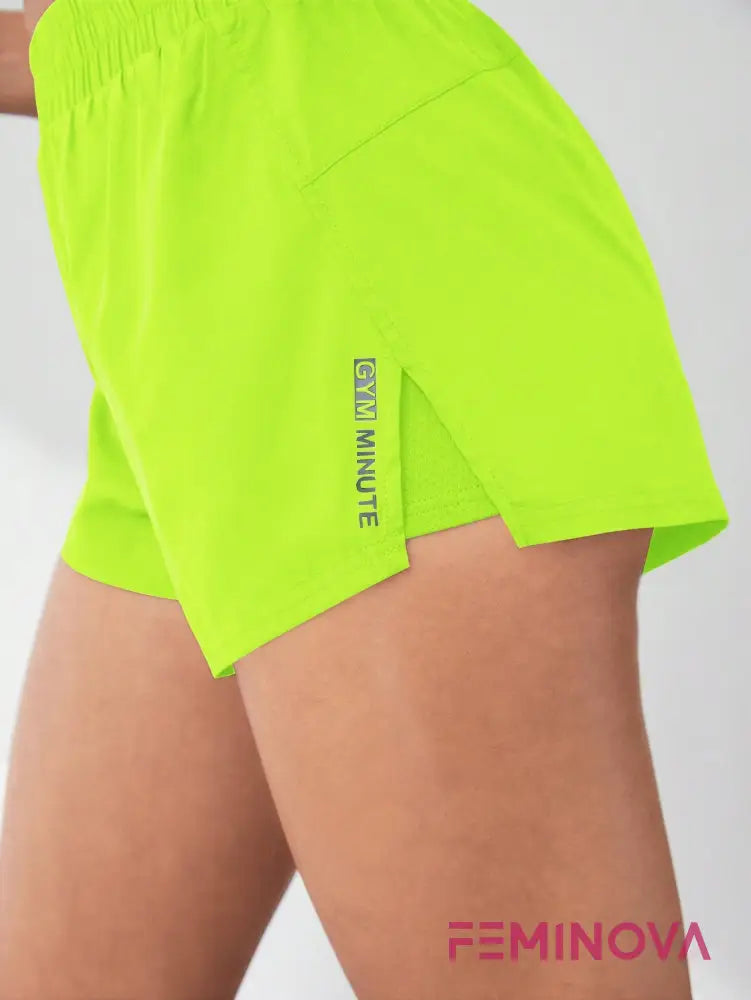 Shorts Fitness com Cós Elástico e Forro Interno