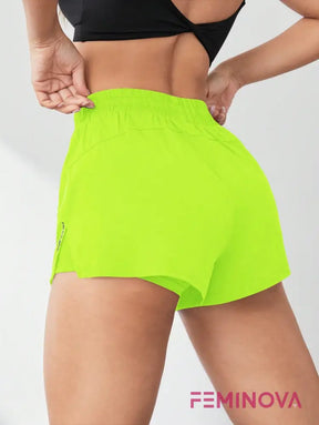 Shorts Fitness com Cós Elástico e Forro Interno